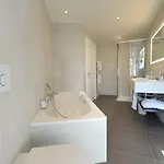Hotel La Prairie 4*