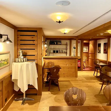 La Prairie, Swiss Bike Hotel 4*