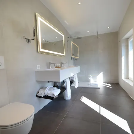 La Prairie, Swiss Bike Hotel