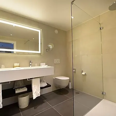 Hotell La Prairie 4*