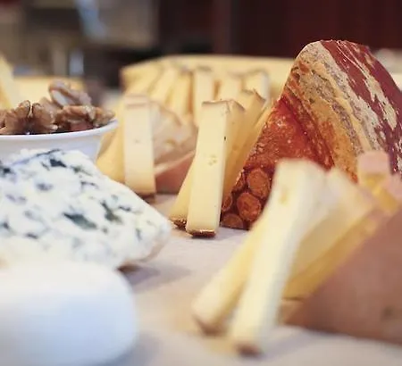 La Prairie, Swiss Bike Hotel