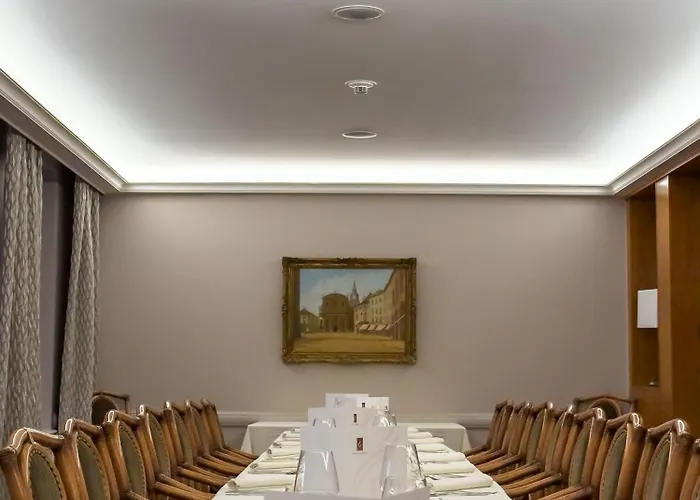 酒店 La Prairie 伊韦尔东